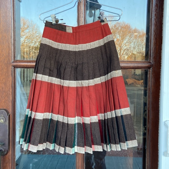 Vintage Pendleton Turnabout reversible wool pleated skirt.!! Measurements photos - Picture 8 of 12